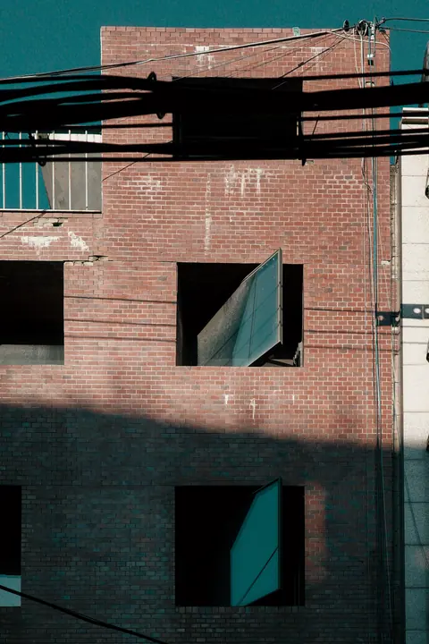 Street · 01
